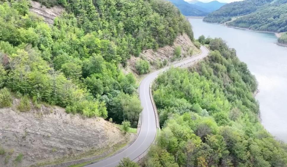 Lucrările pentru un trafic mai sigur de pe DN10, între Siriu şi Covasna, s-au încheiat. Imagini cu investiţia de 8.8 milioane lei 1102510