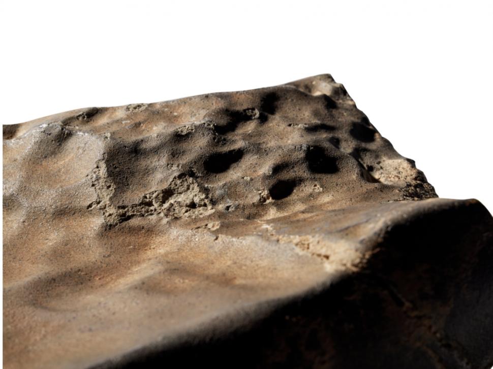 În 2023, un vânător a găsit o piatră ciudată în deșertul Sahara: Era o shergottită de pe Marte. Meteoritul s-a vândut cu milioane de $ 1102863