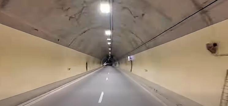  Tunelul Momaia de pe Autostrada A1 Sibiu-Pitești este aproape finalizat. Când ar putea fi deschis traficul  1102945