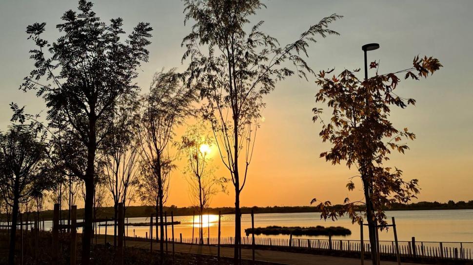Insula Lacul Morii s-a redeschis. Cum arată după ce a fost modernizată cu 12 milioane de euro. Ciucu: Facem şi un parc liniar de 2 km 1103328