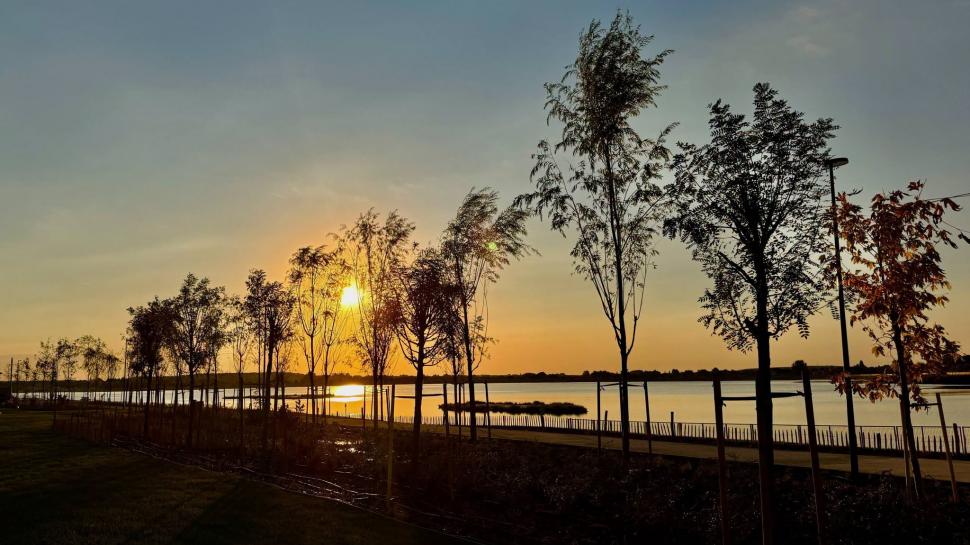 Insula Lacul Morii s-a redeschis. Cum arată după ce a fost modernizată cu 12 milioane de euro. Ciucu: Facem şi un parc liniar de 2 km 1103329
