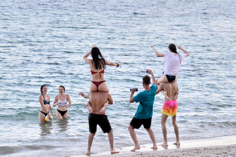 Spaniolii din Mallorca s-au săturat de turiștii britanici bețivi și fac acum tot posibilul ca să atragă americani bogați și cuminți 1102296