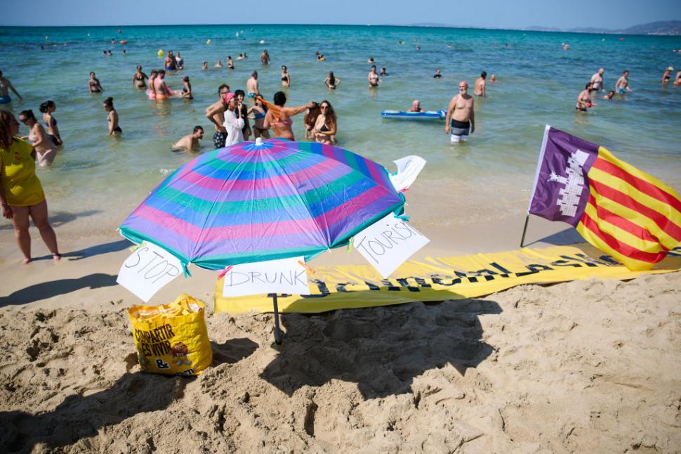 Spaniolii din Mallorca s-au săturat de turiștii britanici bețivi și fac acum tot posibilul ca să atragă americani bogați și cuminți 1102298