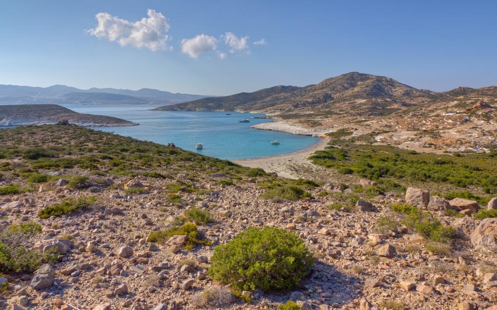 Autoritățile din Grecia au interzis o petrecere de lux pe insula nelocuită Polyaigos. O substanță misterioasă fusese pulverizată 1103495