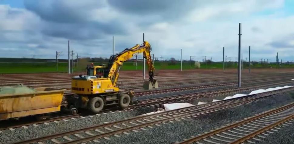 Lucrările de modernizare a infrastructurii feroviare din Portul Constanţa au ajuns la 89%, în etapa I. Imagini noi de pe şantier 1103751