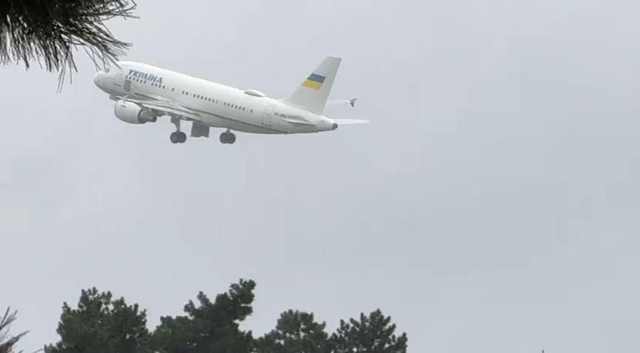 Volodimir Zelenski a venit în Suceava pentru a pleca la New York, de teama unui nou atac cu drone 1103802