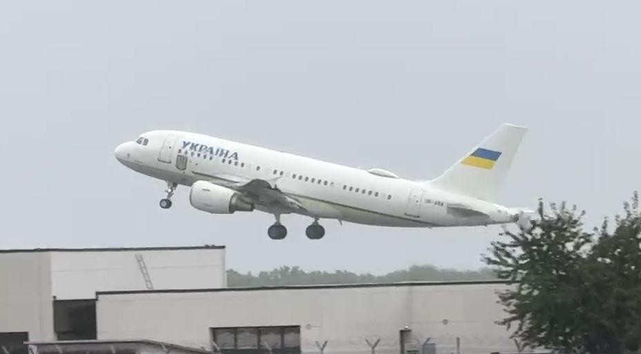 Volodimir Zelenski a venit în Suceava pentru a pleca la New York, de teama unui nou atac cu drone 1103803