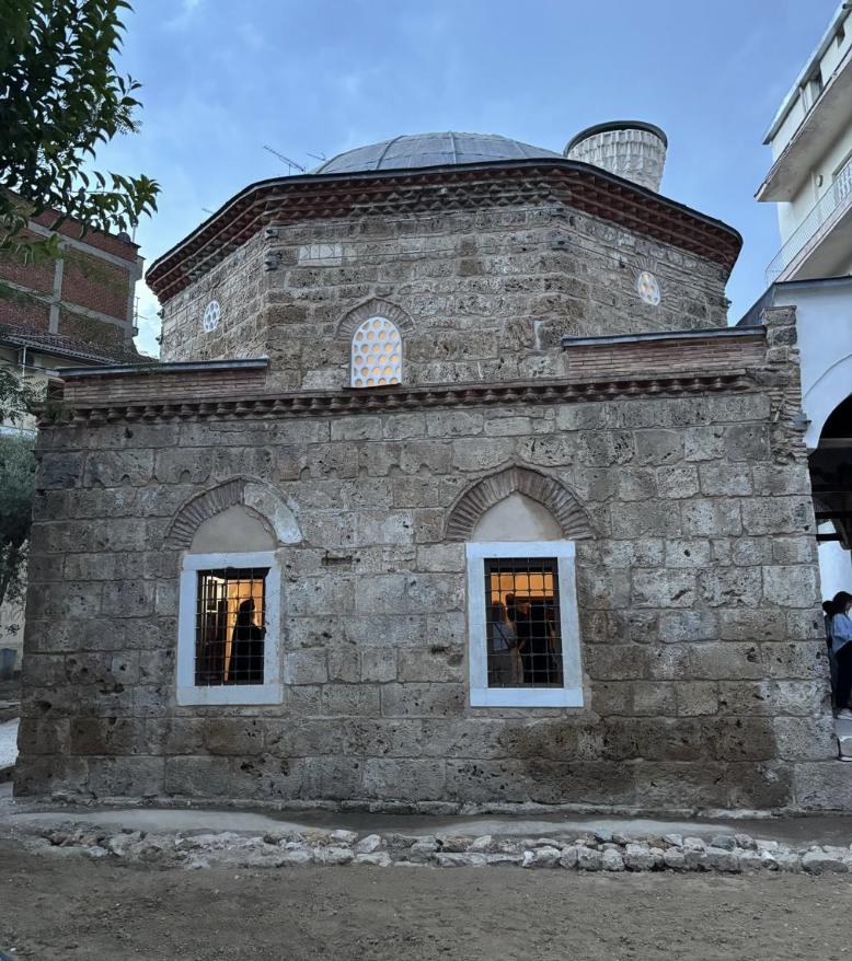 Descoperire arheologică unică: A fost găsită școala din Grecia Antică unde Aristotel îl educa pe Alexandru cel Mare acum 2.400 de ani 1104034