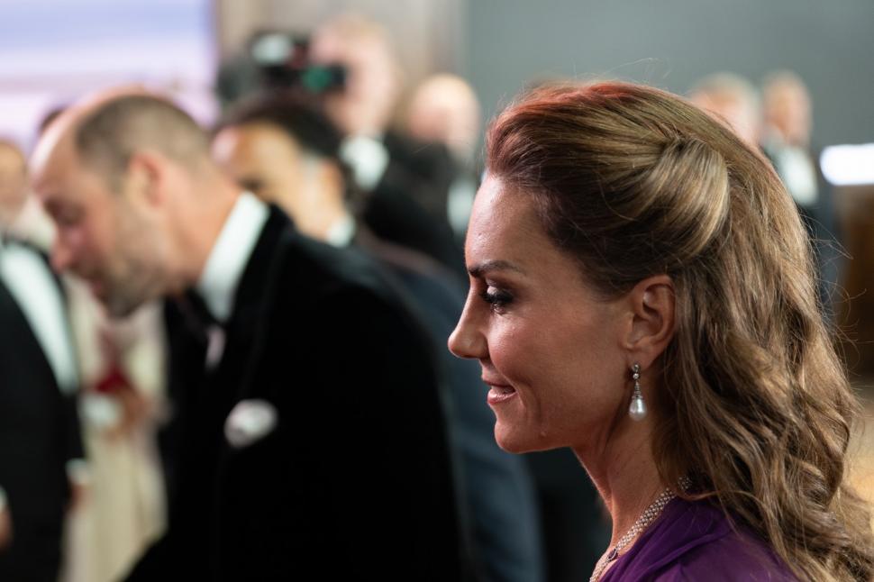 Prințesa Kate a întors toate privirile cu un colier de peste 100 de ani pe care regina Elisabeta a II-a a refuzat să-l poarte 1104355