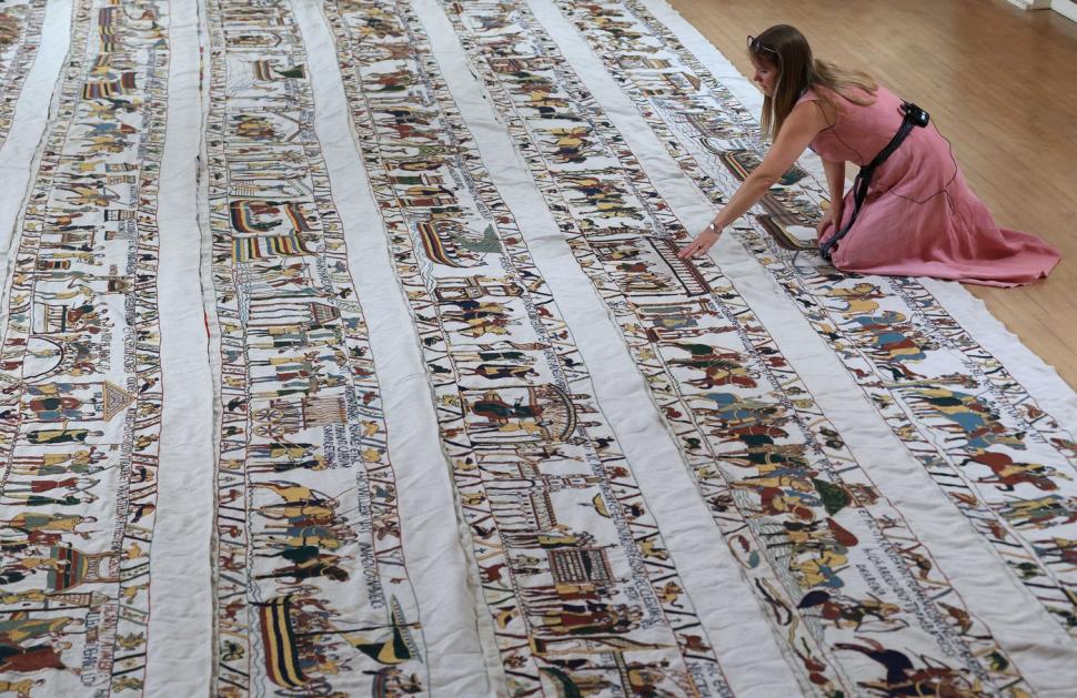 De ce a decis brusc British Museum să interzică fotografiile cu Tapiseria de la Bayeux. Nu are legătură cu faptul că e fragilă  1103966