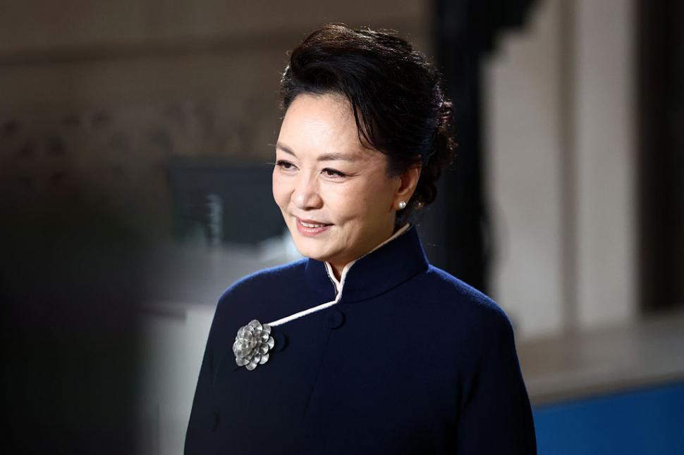 Reuters: Prima doamnă a Chinei, Peng Liyuan, a cucerit publicul american prin „soft power”. A vorbit fără traducător și a cântat  1105075