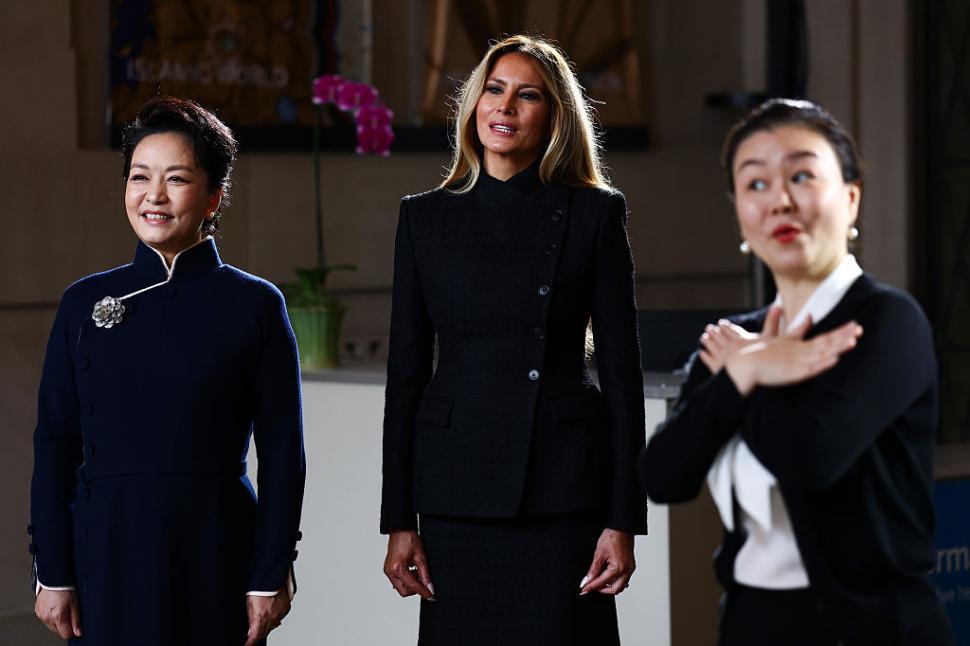 Reuters: Prima doamnă a Chinei, Peng Liyuan, a cucerit publicul american prin „soft power”. A vorbit fără traducător și a cântat  1105156