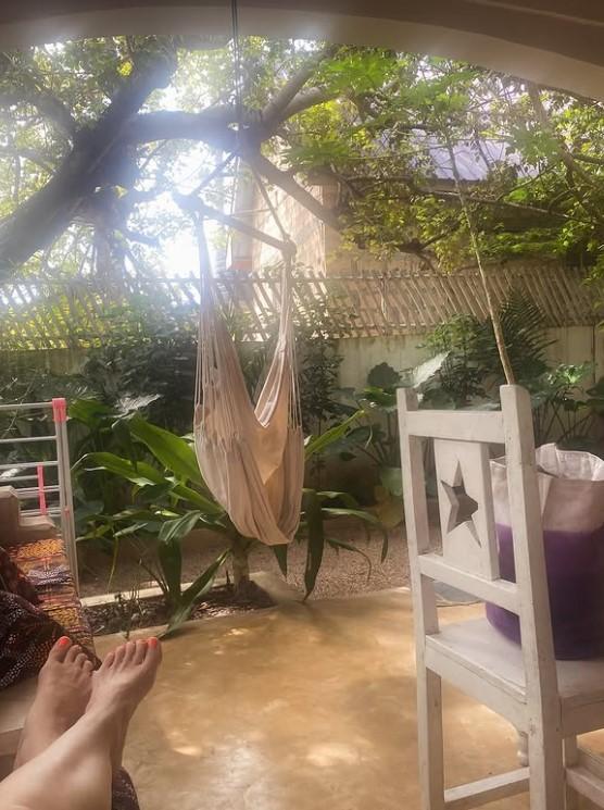O femeie a vândut tot ca să se mute în Zanzibar, iar după 2 ani a aflat cum este, de fapt, să trăiești acolo  1105870