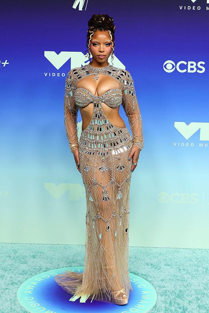 Ținute transparente și extrem de îndrăznețe la MTV Video Music Awards 2026. Cum au apărut pe covorul roșu vedetele 1105712