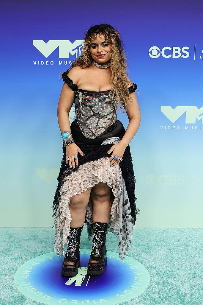 Ținute transparente și extrem de îndrăznețe la MTV Video Music Awards 2026. Cum au apărut pe covorul roșu vedetele 1105730