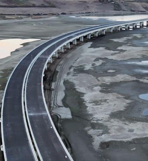 Autostrada începută de Bechtel, deschisă după 20 de ani: Suplacu de Barcău - Chiribiș ar urma să fie dată în circulație de 1 Decembrie 1106547