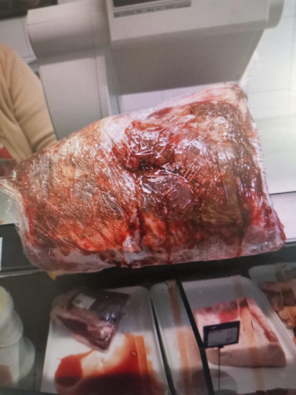 ANPC a găsit în magazine peşte stricat, cu depuneri mari de gheaţă, sau produse cu mucegai. S-au dat amenzi de aproape 900.000 euro 1107466
