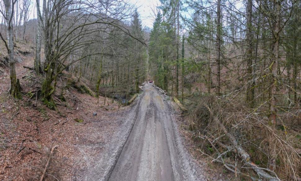 "Noul Transfăgărășan" din vestul României a intrat în lucru. Drumul spectaculos care leagă trei județe este modernizat cu bani europeni 1107192