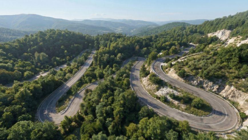 "Noul Transfăgărășan" din vestul României a intrat în lucru. Drumul spectaculos care leagă trei județe este modernizat cu bani europeni 1107198