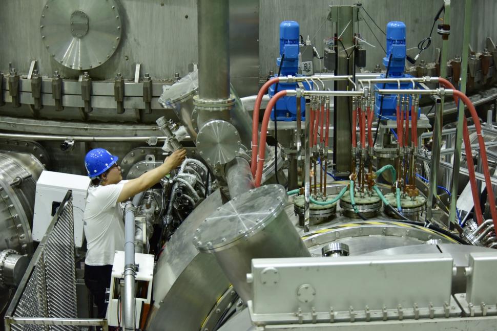 „Soarele artificial” al Chinei a trecut de jumătatea lucrărilor. Reactorul nuclear ar urma să fie finalizat în 2027 1107596