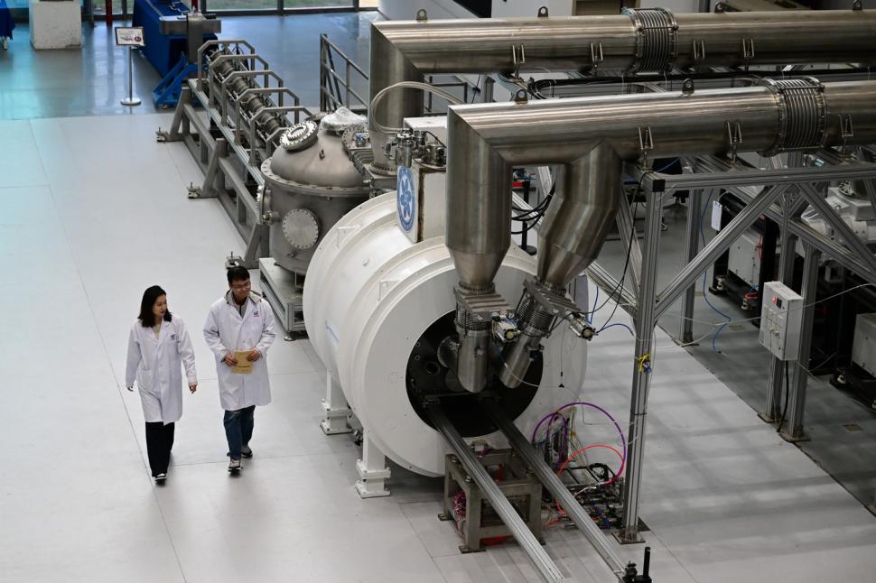 „Soarele artificial” al Chinei a trecut de jumătatea lucrărilor. Reactorul nuclear ar urma să fie finalizat în 2027 1107598