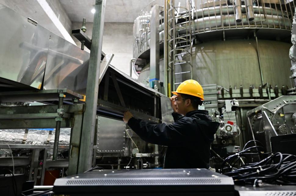 „Soarele artificial” al Chinei a trecut de jumătatea lucrărilor. Reactorul nuclear ar urma să fie finalizat în 2027 1107599