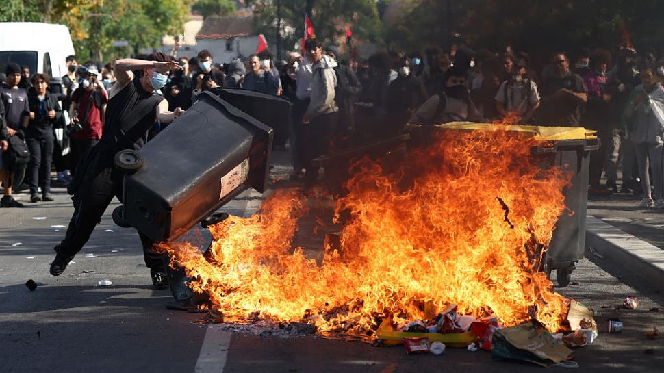 Furia elevilor de liceu din Franța. Proteste de amploare azi în Paris și în alte orașe, după săptămâna cu violențe și arestări în masă 1108178