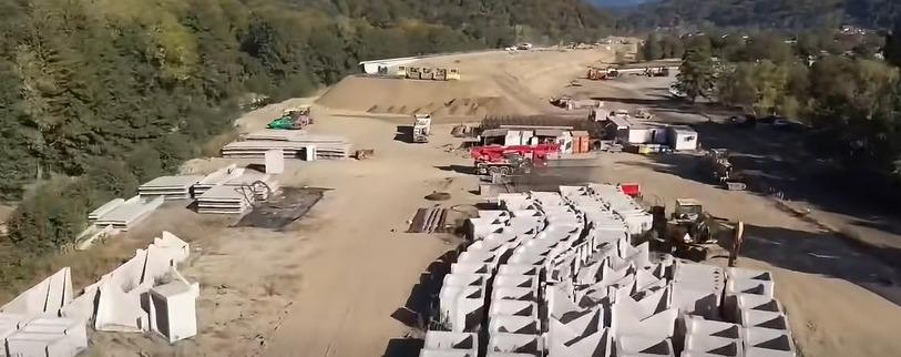 Imagini de pe șantierul Autostrăzii A1. CNAIR: Stadiul fizic al lucrărilor pe Secţiunea 3 (Cornetu – Tigveni) se apropie de 19% 1108491