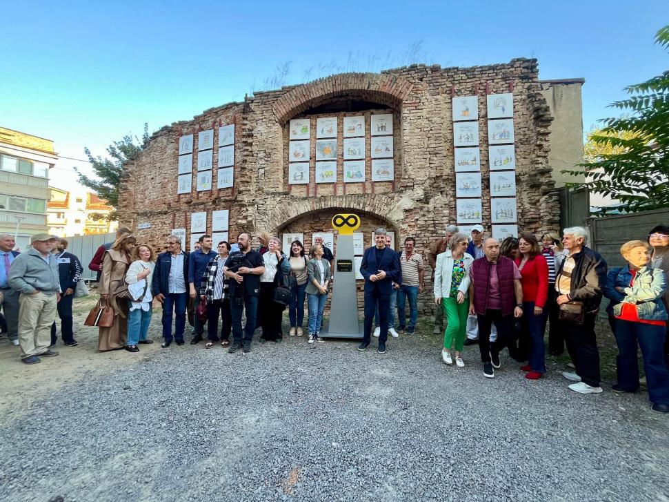 Primul "Monument al Prostiei" din lume a fost inaugurat la Brăila. Ce simbol a ales caricaturistul Costel Pătrășcan  1108545