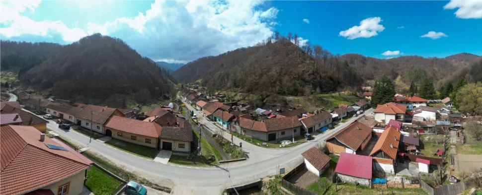 Au început lucrările la „Drumul Marmurei”. Șoseaua poate salva satele din Munții Poiana Ruscă de la dispariție 1108711