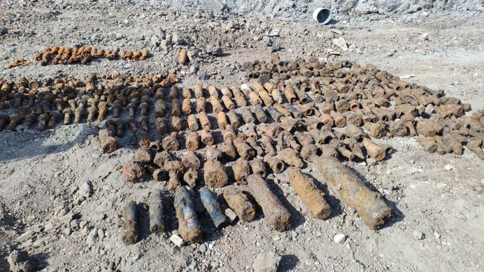 Muncitorii au dat peste muniție neexplodată pe Centura Bucureștiului. Pirotehniștii au intervenit de urgență 1109228