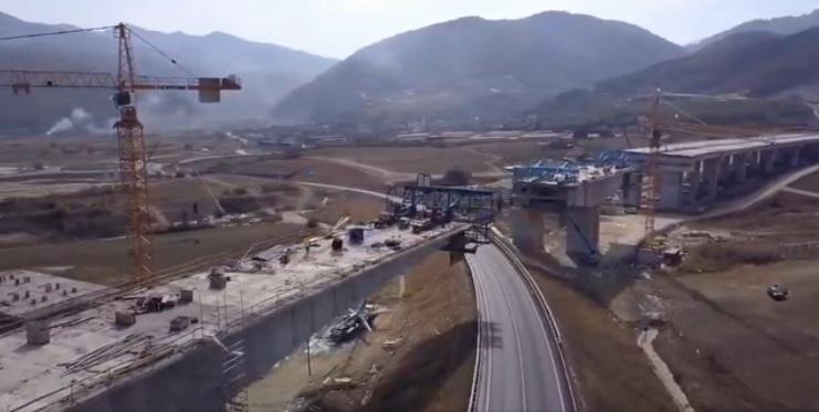 Scandal după ce s-a închis A1 Sibiu-Piteşti, între Sibiu şi Boiţa: "Nepăsare, indolență". CNAIR: 19 minute durează pe ruta ocolitoare 1108992