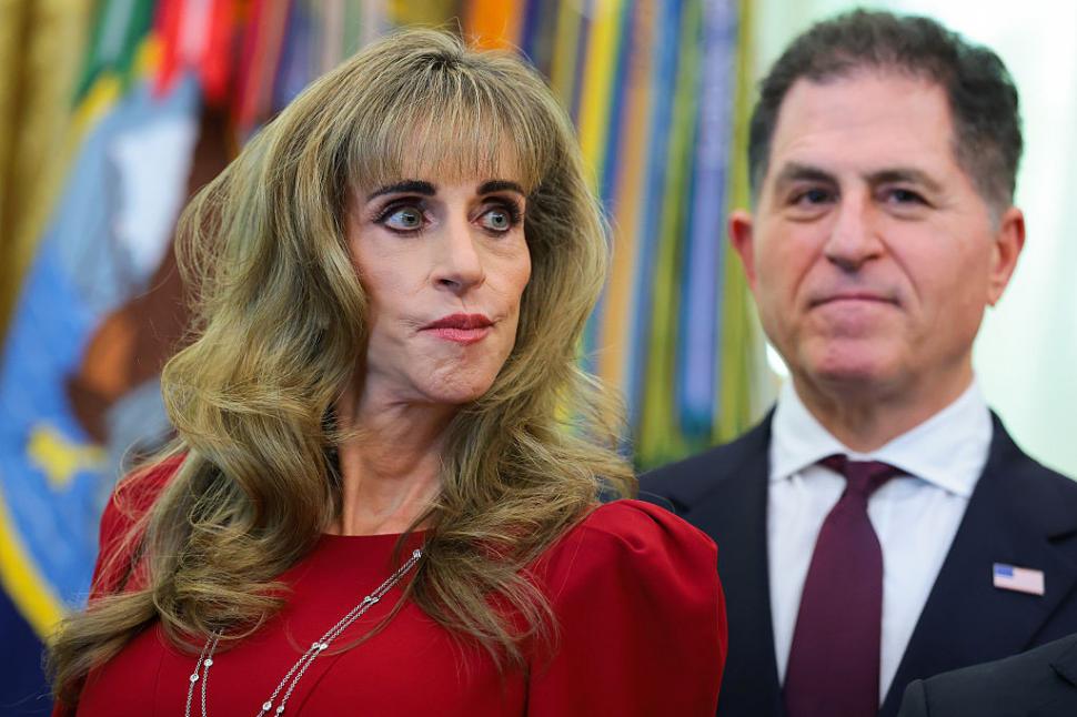 Cine este soția miliardarului Michael Dell, Susan: Poze cu ea și critici dure împânzesc internetul. Mulți o numesc „fața Mar-a-Lago” 1109676