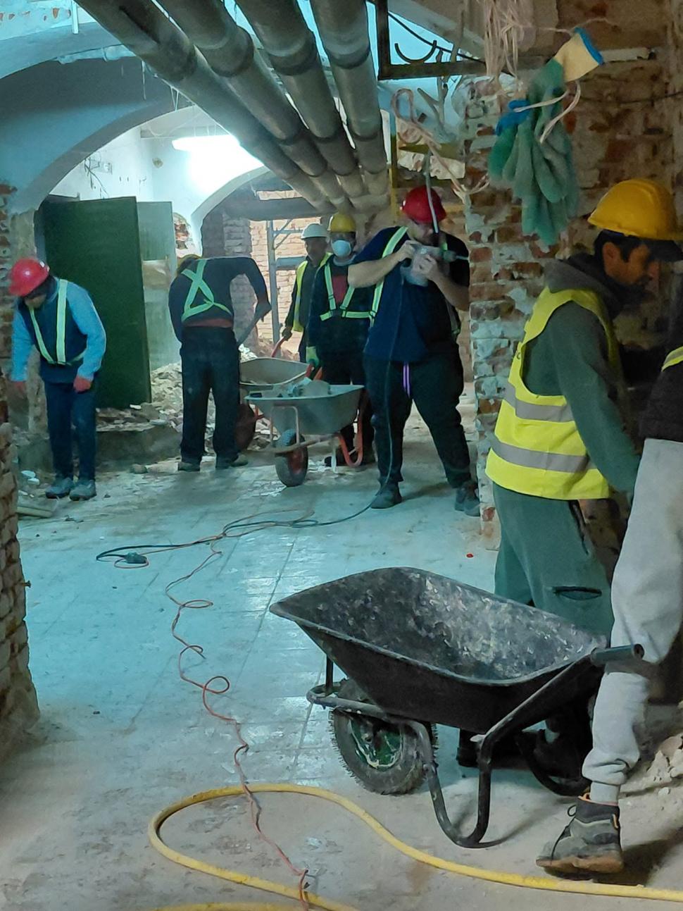 Palatul Dacia este în plină renovare și consolidare. Va fi Pinacoteca Bucureștiului. Cum arată acum clădirea istorică din Centrul Vechi 1109641