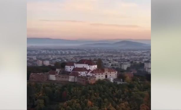 Continuă reabilitarea Cetățuii de pe Dealul Straja din Braşov. Cum arată monumentul istoric acum, după ce s-a degradat foarte tare 1110203