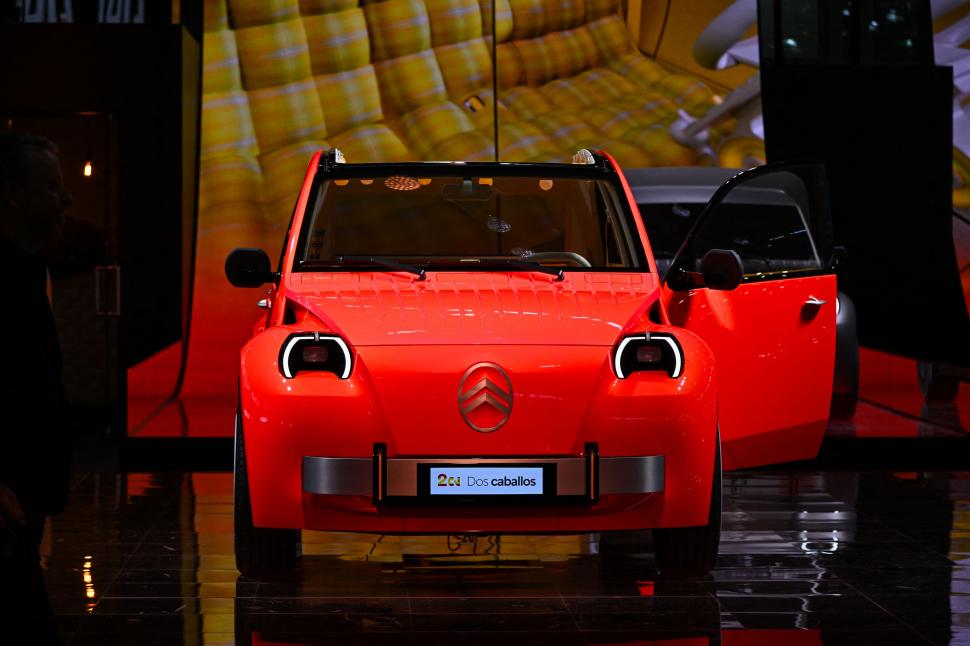 Dacia Striker și noul Spring, vedete la Salonul Auto de la Paris 2026. Cum arată cele mai noi modele de mașini prezentate la eveniment 1110366