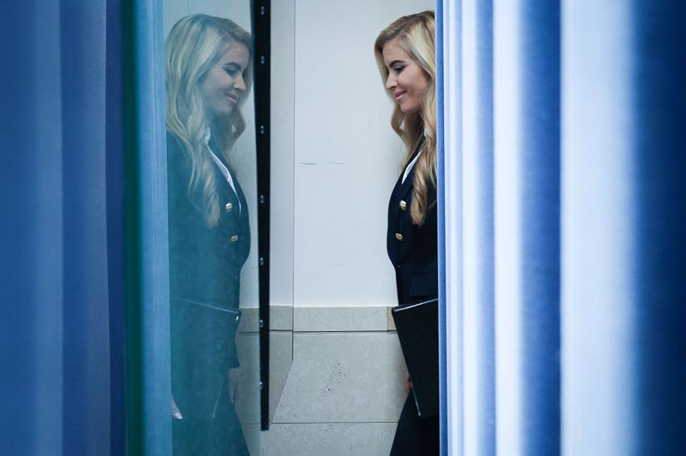 Katie Zacharia, noua purtătoare de cuvânt a lui Trump, a susținut prima ei conferință de presă. Ce se știe despre blonda controversată 1110624