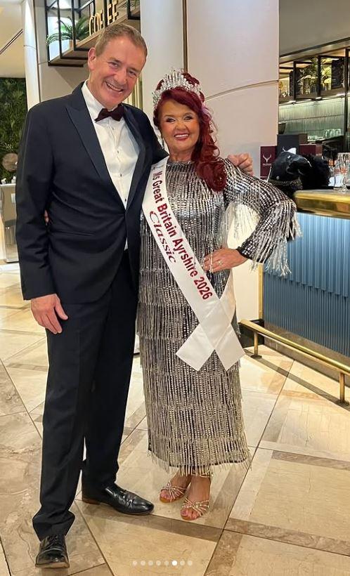 La 71 de ani, Ann participă la Miss Marea Britanie. Și-a făcut și brand de cosmetice: Ne rujăm și ne coafăm și dacă suntem în vârstă 1110457