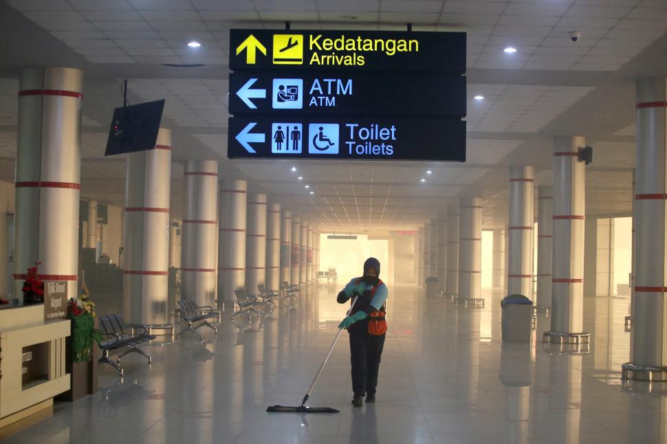 Cine e de vină pentru aerul toxic din sud-estul Asiei. Cerul din Indonezia și Singapore e portocaliu, în Malaezia s-au închis școlile  1110704