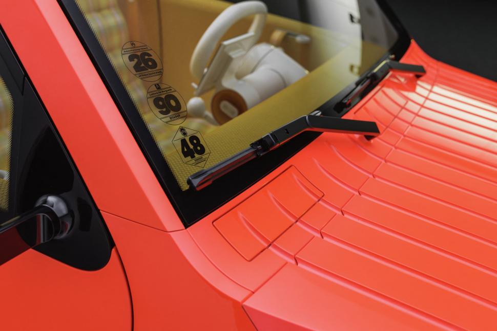 Citroën readuce la viață legendarul 2CV. Cum arată noua mașina electrică de oraș inspirată de un model care a făcut istorie  1110887