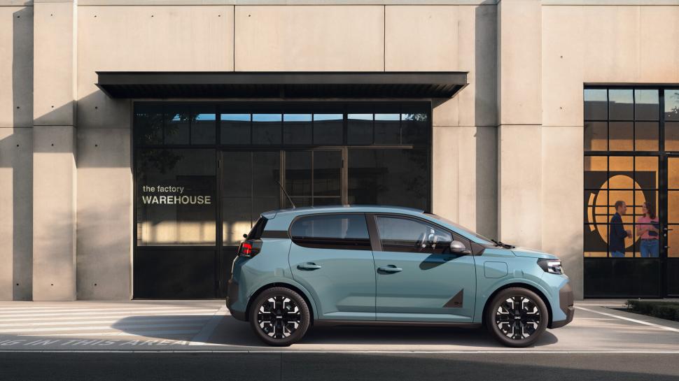 Noua Dacia Spring 100% electrică a fost lansată la Salonul Auto de la Paris 2026: Cum arată mașina, ce autonomie are și cât costă 1110849
