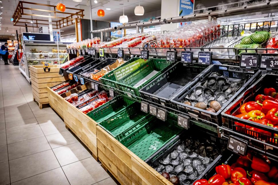 Probleme tehnice la Mega Image, după atacul cibernetic major: Angajații și clienții români și olandezi ai Delhaize sunt afectați 1110803