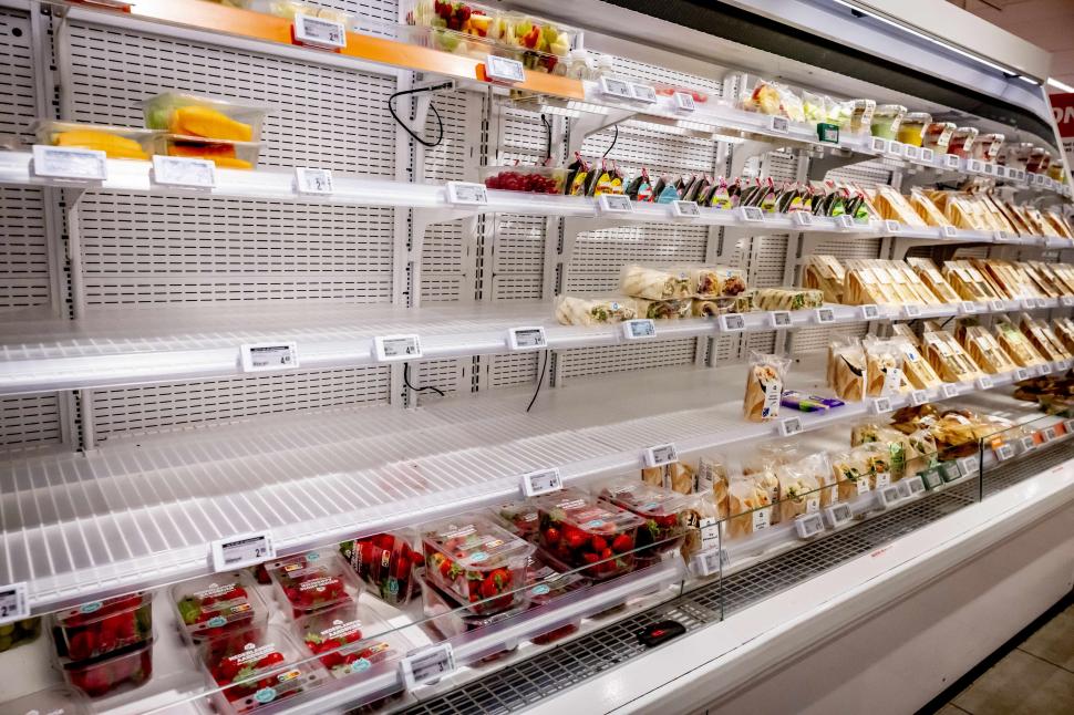 Probleme tehnice la Mega Image, după atacul cibernetic major: Angajații și clienții români și olandezi ai Delhaize sunt afectați 1110806