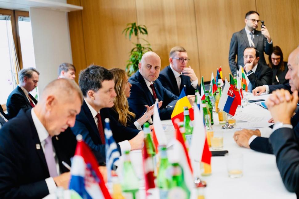 Nicușor Dan și Giorgia Meloni au reunit liderii „Prietenilor Coeziunii”: Cer protejarea fondurilor UE în viitorul buget european 1111279