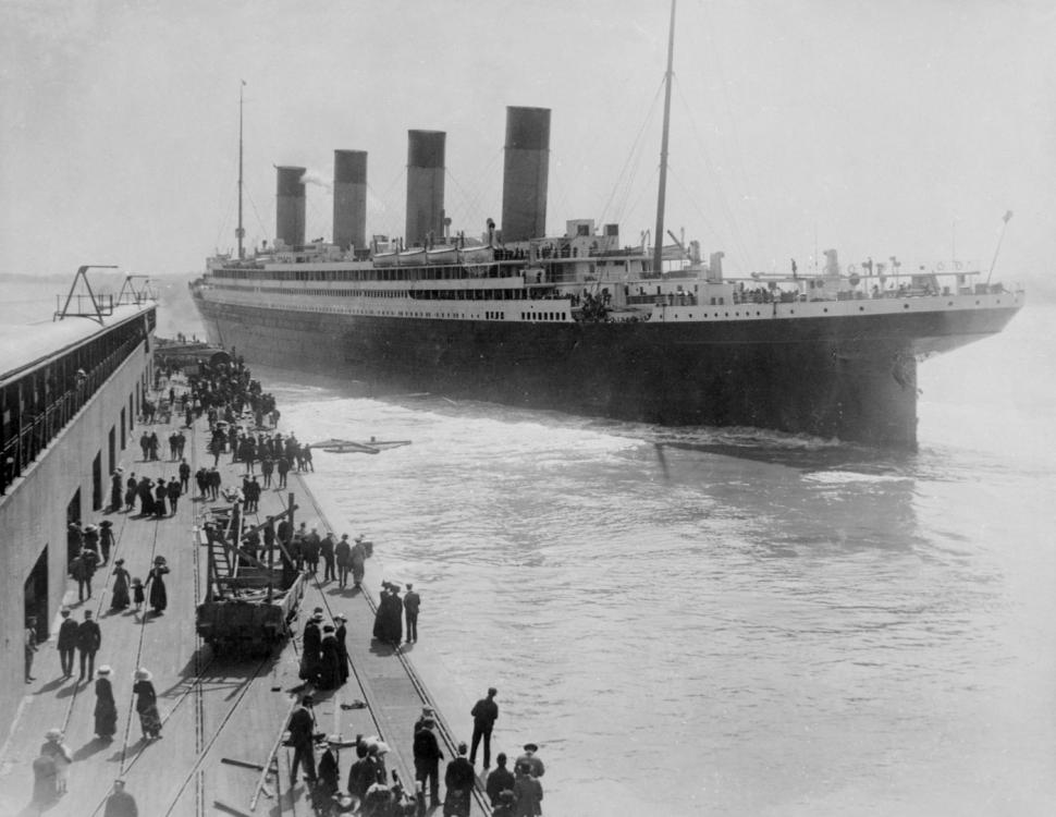 A scăpat cu viață din patru nave scufundate, inclusiv Titanic și Britannic. Colegii îl credeau blestemat și refuzau să navigheze cu el 1111050