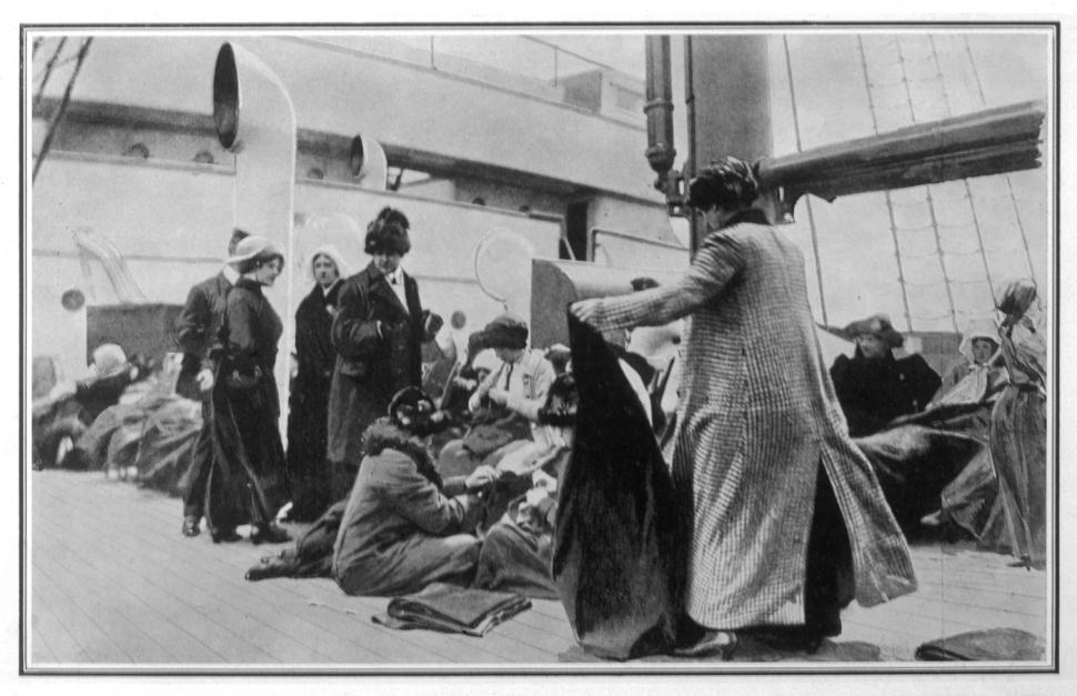 A scăpat cu viață din patru nave scufundate, inclusiv Titanic și Britannic. Colegii îl credeau blestemat și refuzau să navigheze cu el 1111051