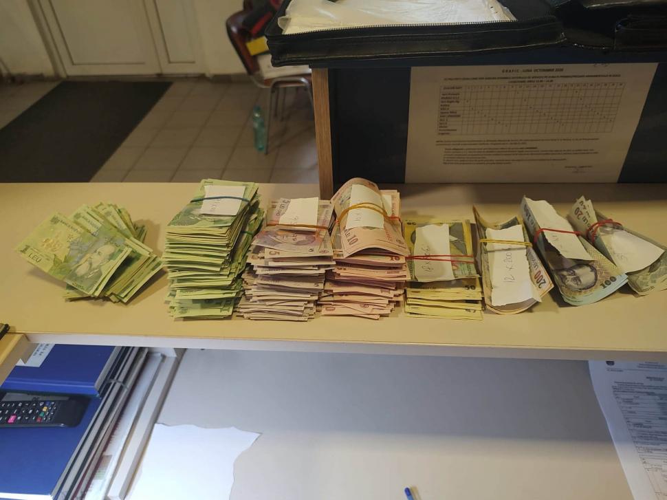 "Cerșetorul cu Lexus" din Iași a adunat de la trecători o sumă uriașă în doar 8 ore 1111548