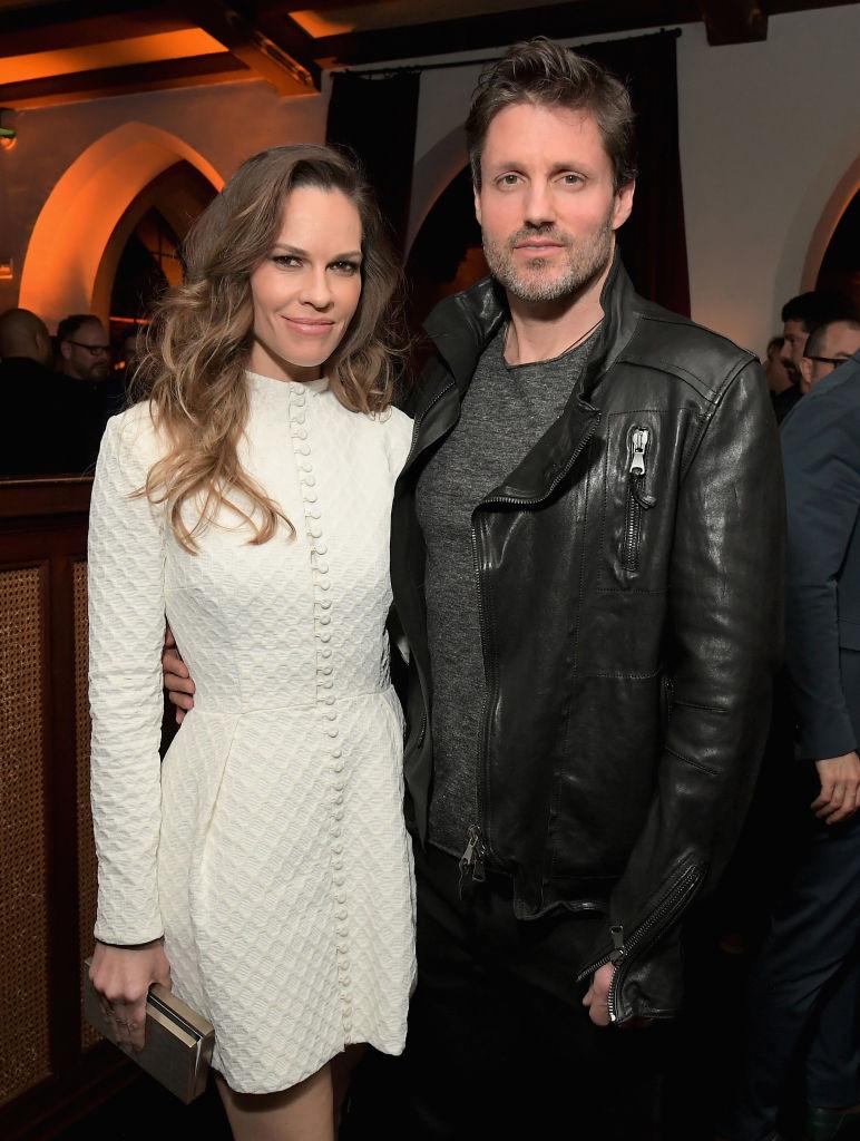 Hilary Swank, însărcinată la 52 de ani: Actrița așteaptă al treilea copil cu Philip Schneider, la trei ani după ce a născut gemeni 1111599
