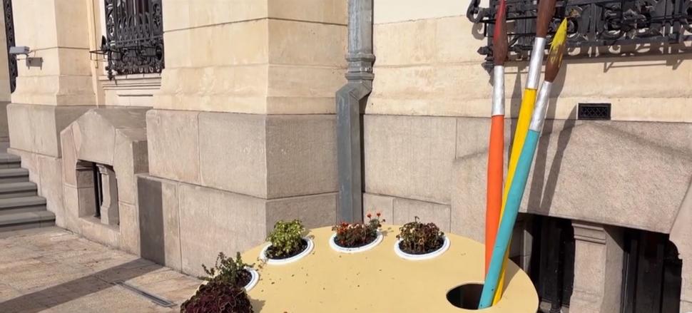 Târgul de Crăciun din Craiova este aproape gata pentru deschidere. Primele imagini cu decorurile atipice 1111486