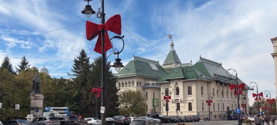 Târgul de Crăciun din Craiova este aproape gata pentru deschidere. Primele imagini cu decorurile atipice 1111487